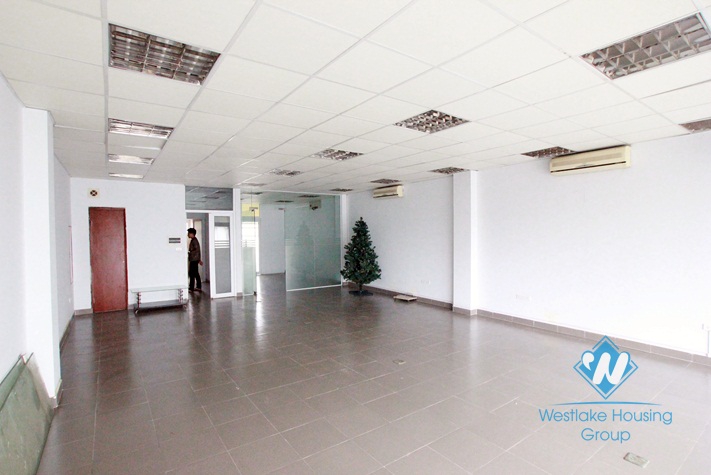 Brand new office for rent in Xuan Dieu, Tay Ho, Hanoi